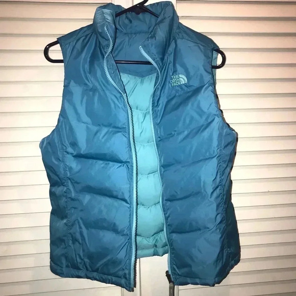 🌟Reversable North Face Vest NWOT🌟 - Picture 4 of 6